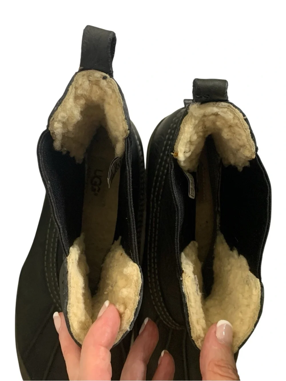 UGG Romosa Black Waterproof Leather Chelsea Pull-On Duck Boots Size 10
